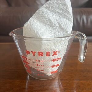 Vintage Pyrex Glass 1-Cup Glass Measuring Cup with Open Handle